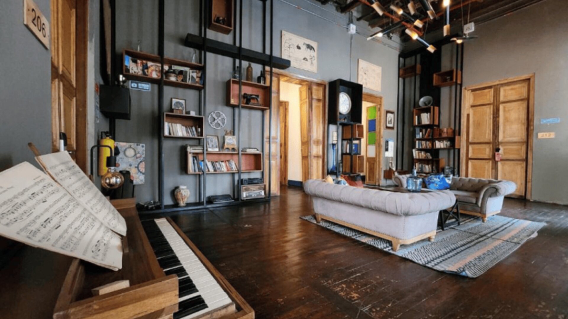 Delgadillo Hotel by Socialtel