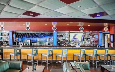 Hotel bar at Shade Hotel Manhattan Beach.
