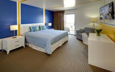 Spacious day use room with balcony at Aqua Soleil Hotel & Mineral Water Spa.