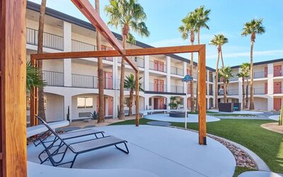 Courtyard at Aqua Soleil Hotel & Mineral Water Spa.