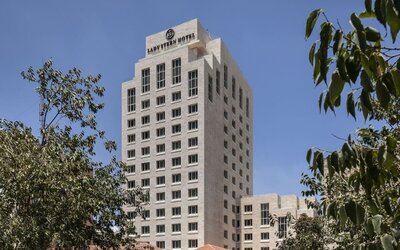 Exterior view of the Lady Stern Hotel building at Lady Stern Hotel.