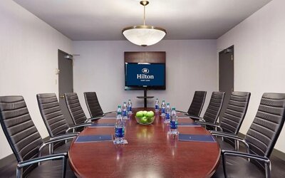 Professional meeting room at the Hilton Saint John.