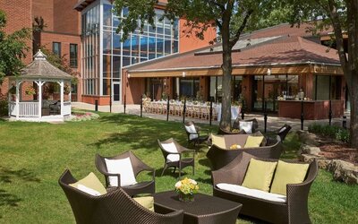 Outdoor patio at Hilton Mississauga Meadowvale.