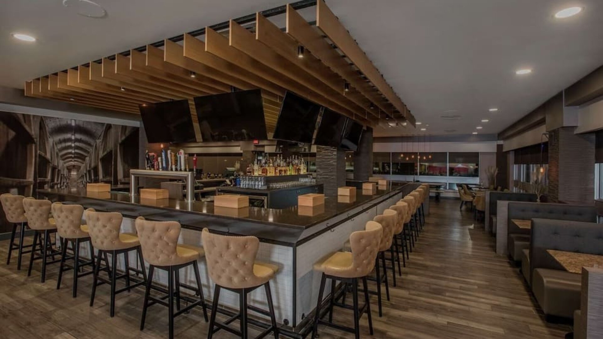 Hotel bar at Hilton Winnipeg Airport Suites.