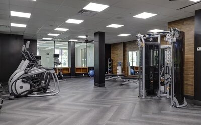 Fully equipped fitness center at the Four Points By Sheraton St Catharines Niagara Suites.