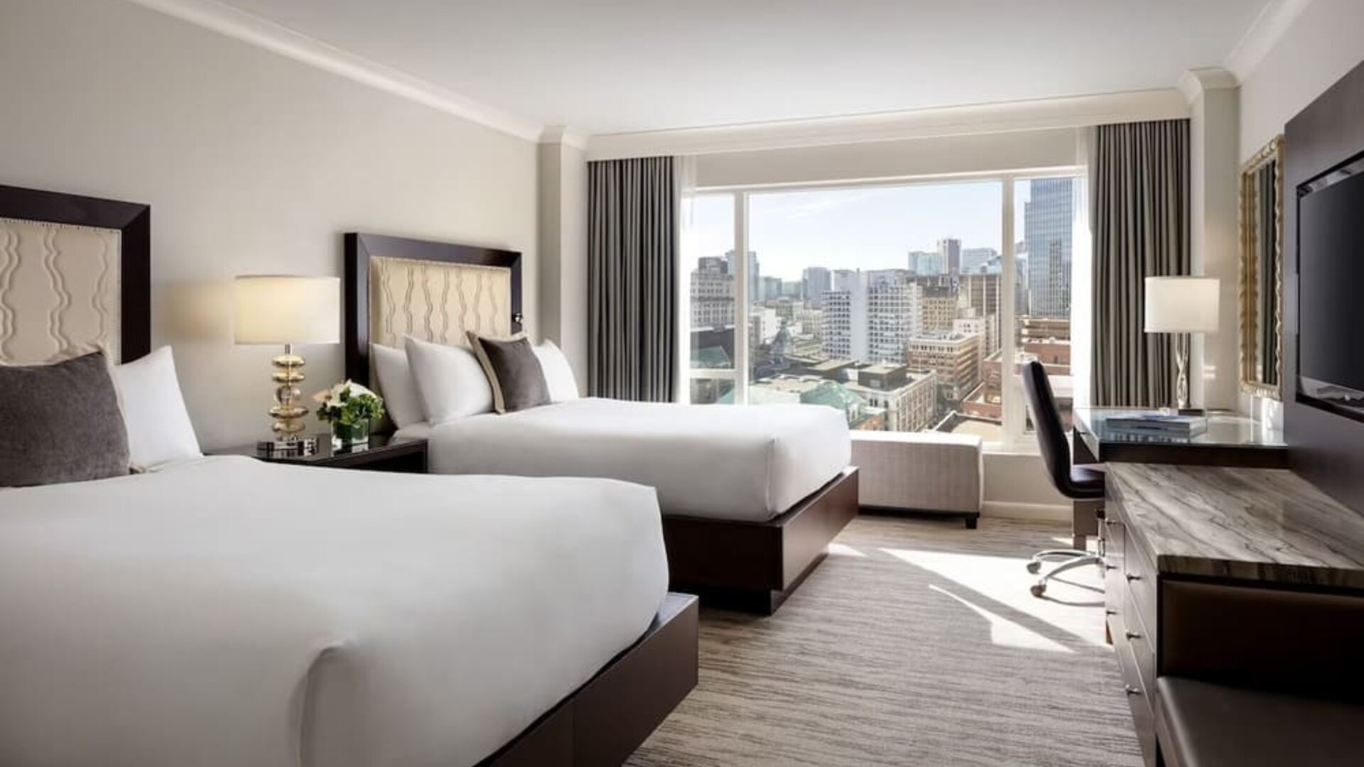 Day use twin room with TV, work desk and private bathroom at the Fairmont Waterfront.