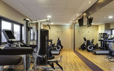 Fitness center available at Novotel London Paddington.
