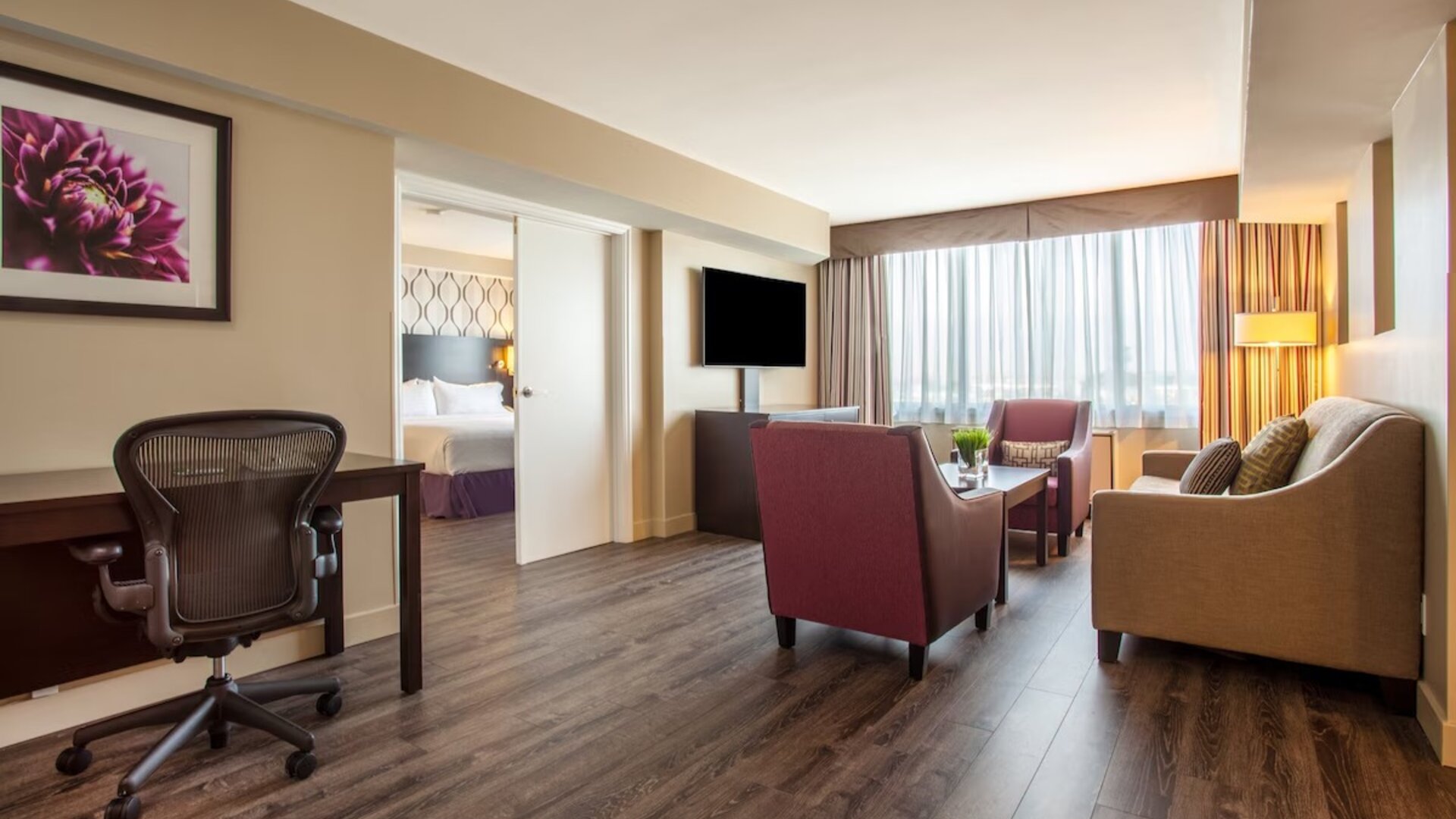 Day use studio suite with living room and work station at Holiday Inn Toronto International Airport.
