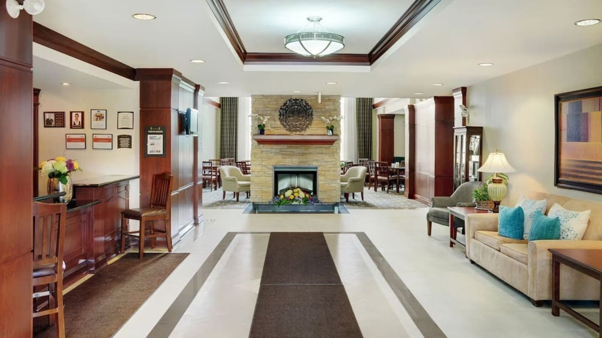 Hotel lobby at Staybridge Suites Oakville-Burlington.