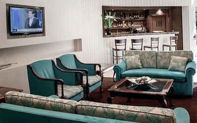 Howard Johnson Plaza Florida