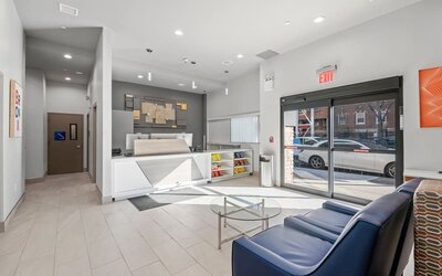Reception area at Holiday Inn Express & Suites Bronx.