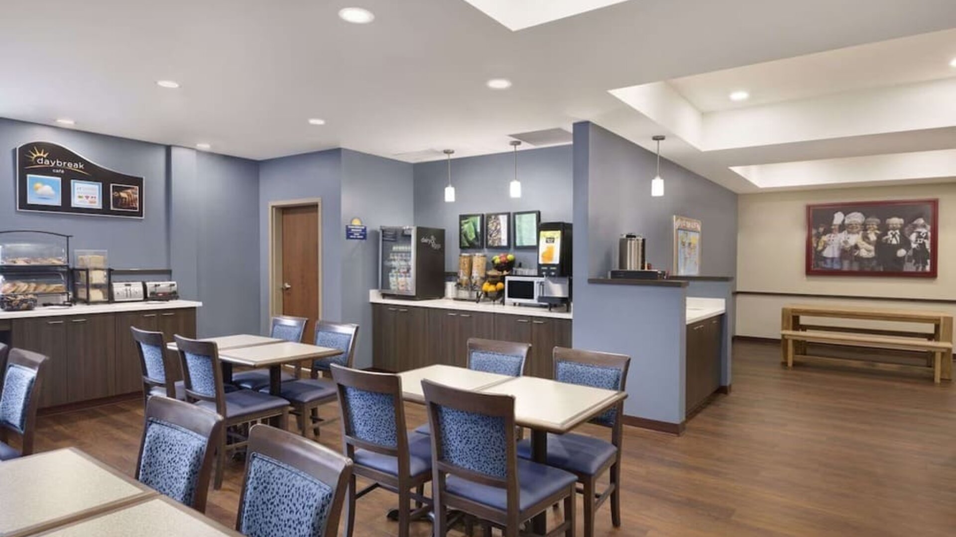 Restaurant area at Days Inn & Suites By Wyndham Lindsay.