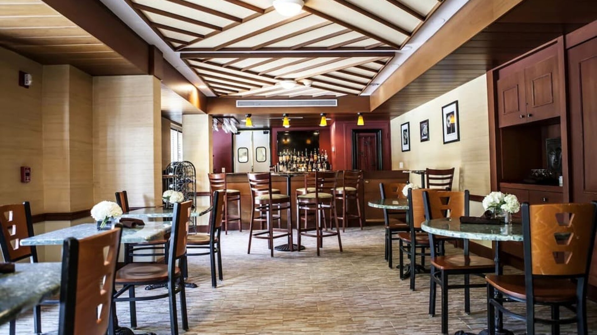 Dining area perfect for coworking at The Mutiny Hotel.