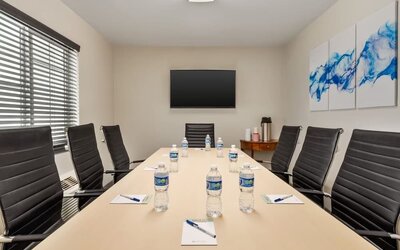 Meeting room at Candlewood Suites Meridian.