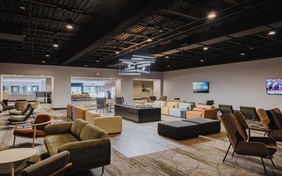 Lobby and coworking lounge at Crowne Plaza Aire MSP Airport - Mall Of America.