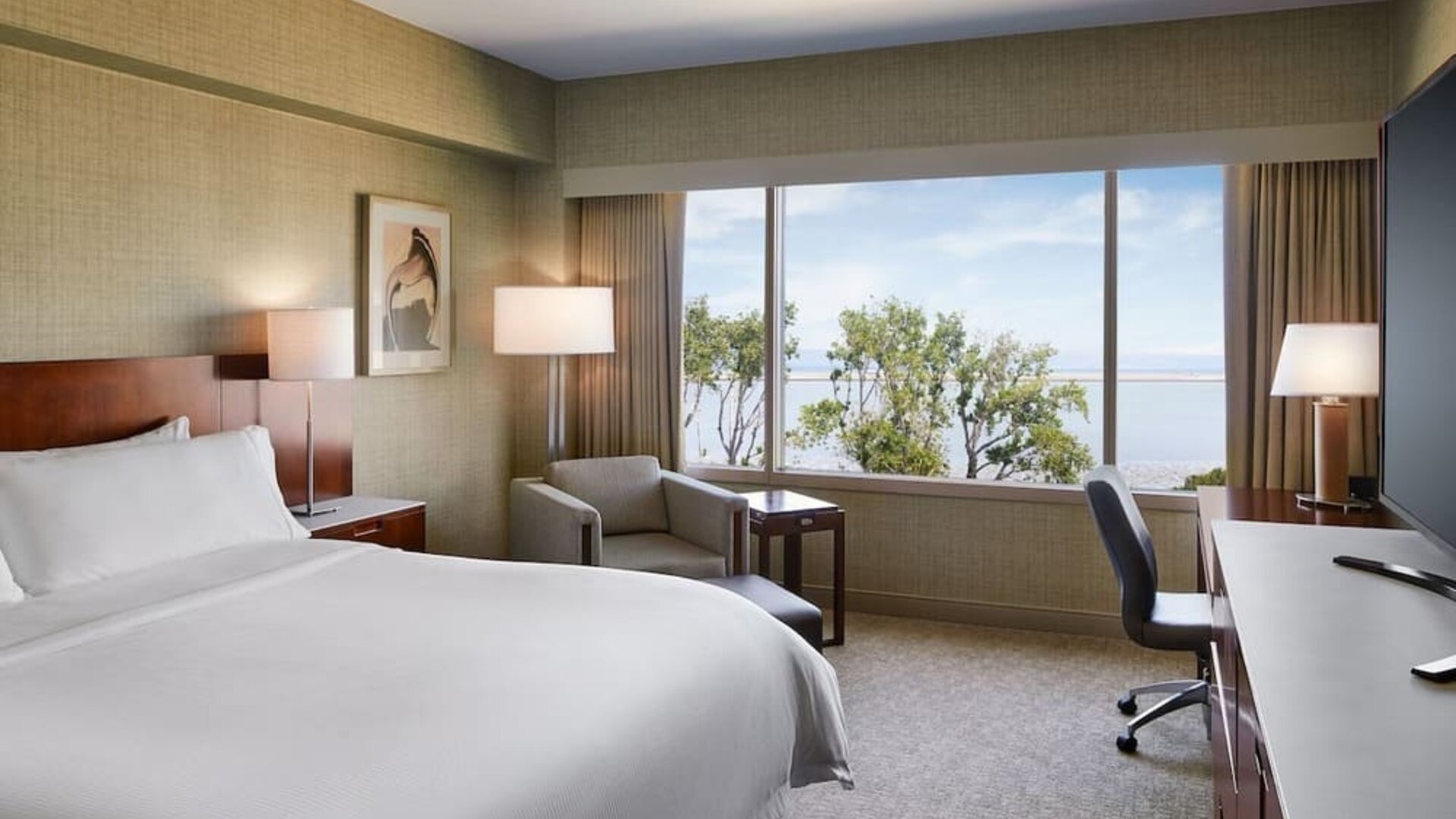 Day use room with work desk at The Westin SFO Airport.