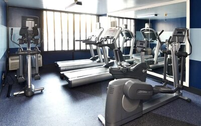 Fitness facility at Wyndham Garden Pittsburgh Airport.