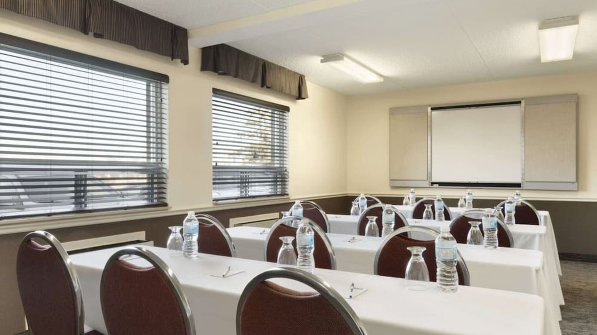 Professional meeting room at Travelodge Edmonton South.