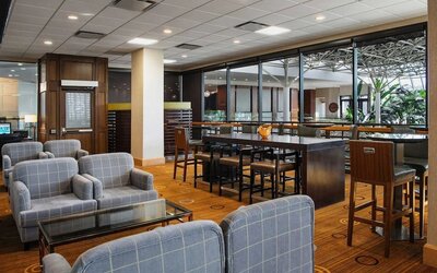 Comfortable lounge area perfect for co-working at Sheraton Hotel Newfoundland.
