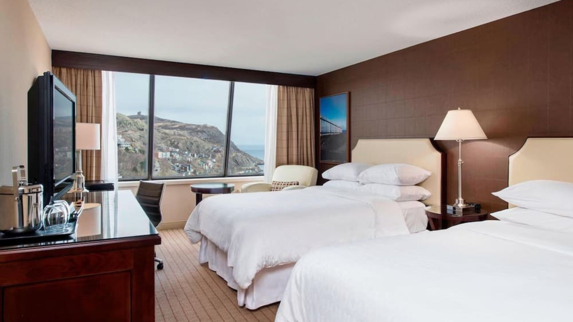 Day use twin room with work desk at Sheraton Hotel Newfoundland.