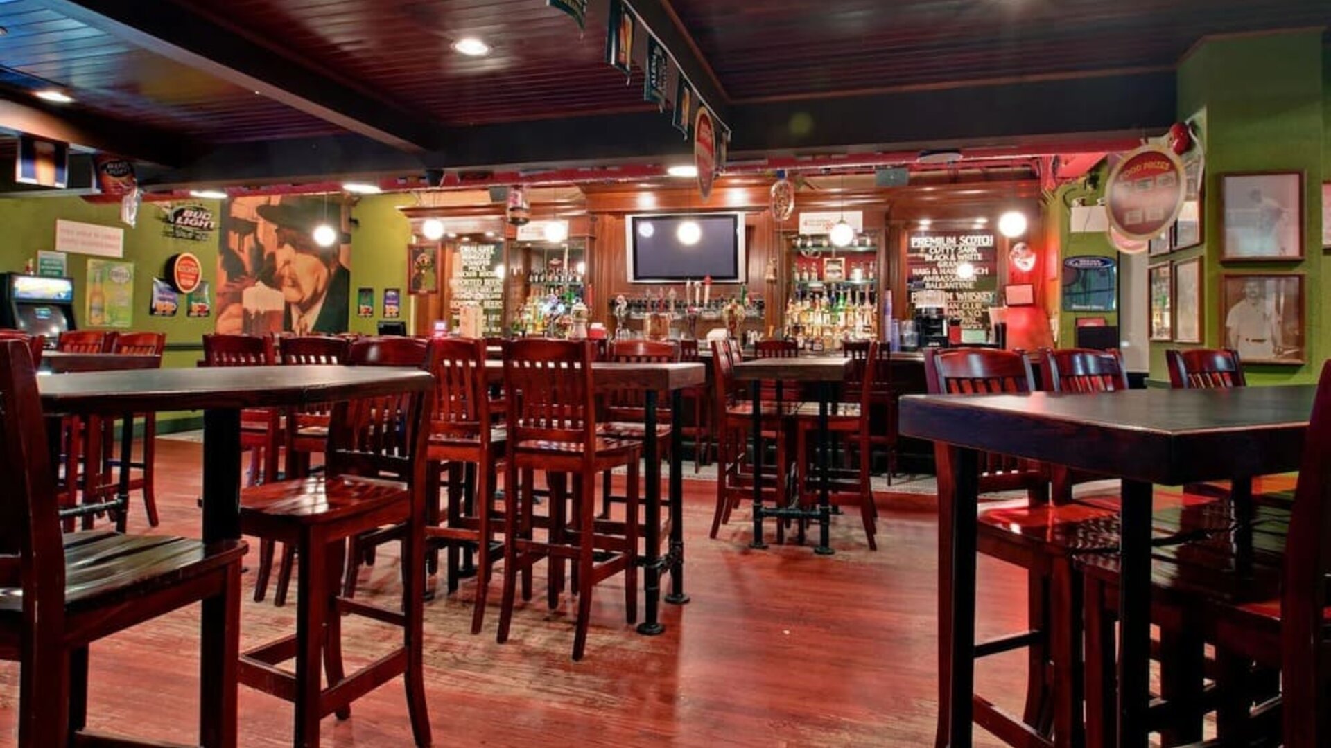 Hotel bar at Holiday Inn St. John's Conference Centre.