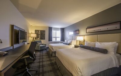 Day use twin room with work desk at Rodd Miramichi River.