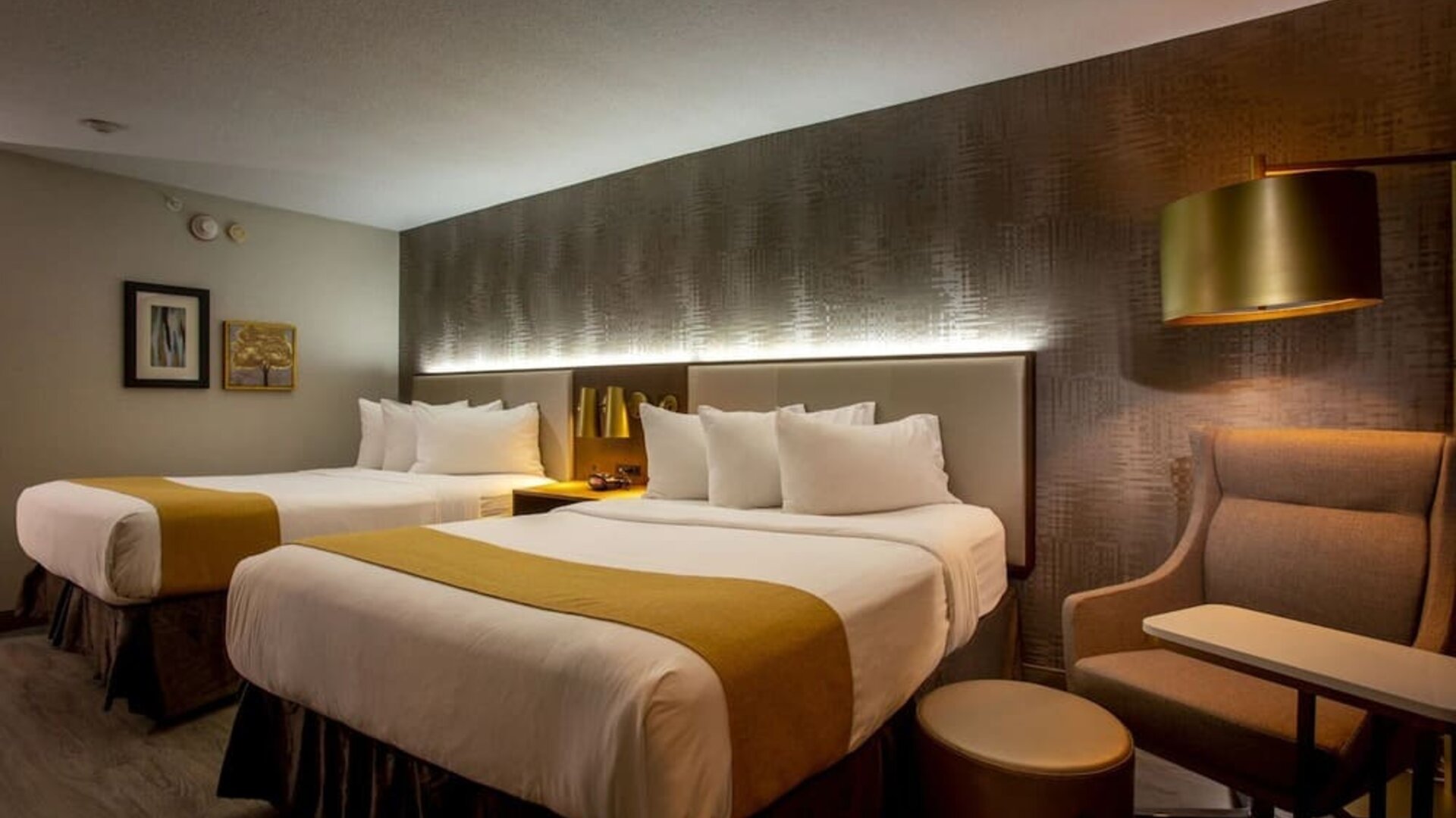 Day use twin room with living area at Atlantica Hotel Halifax.