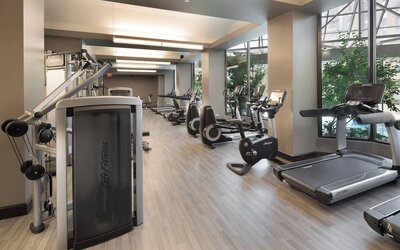 Fitness center available at Crystal Gateway Marriott.