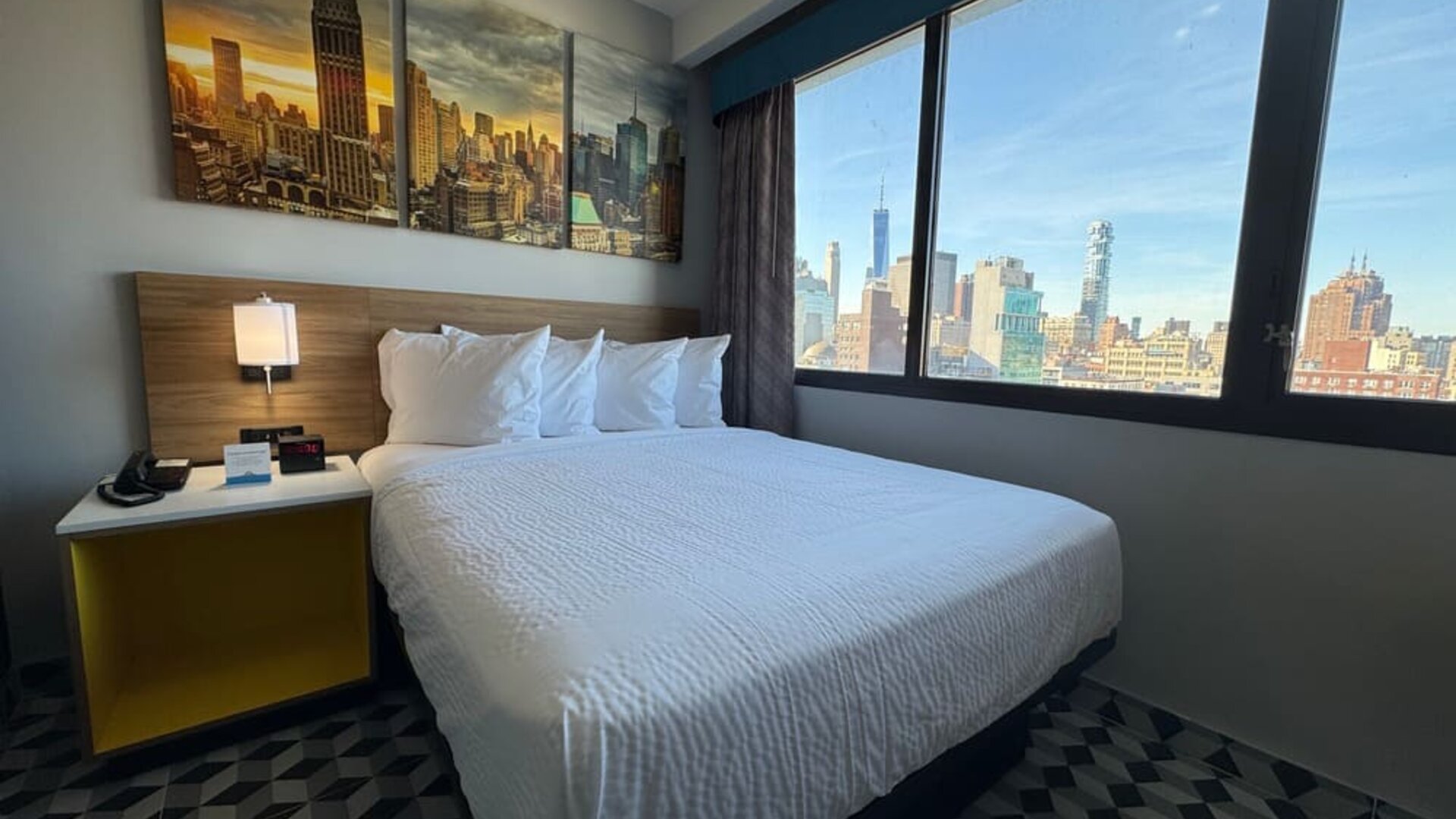 Romantic king room at Days Inn Chinatown NYC.