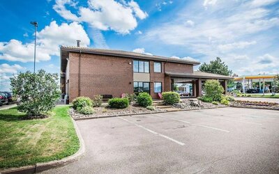 Parking area at Comfort Inn Truro.
