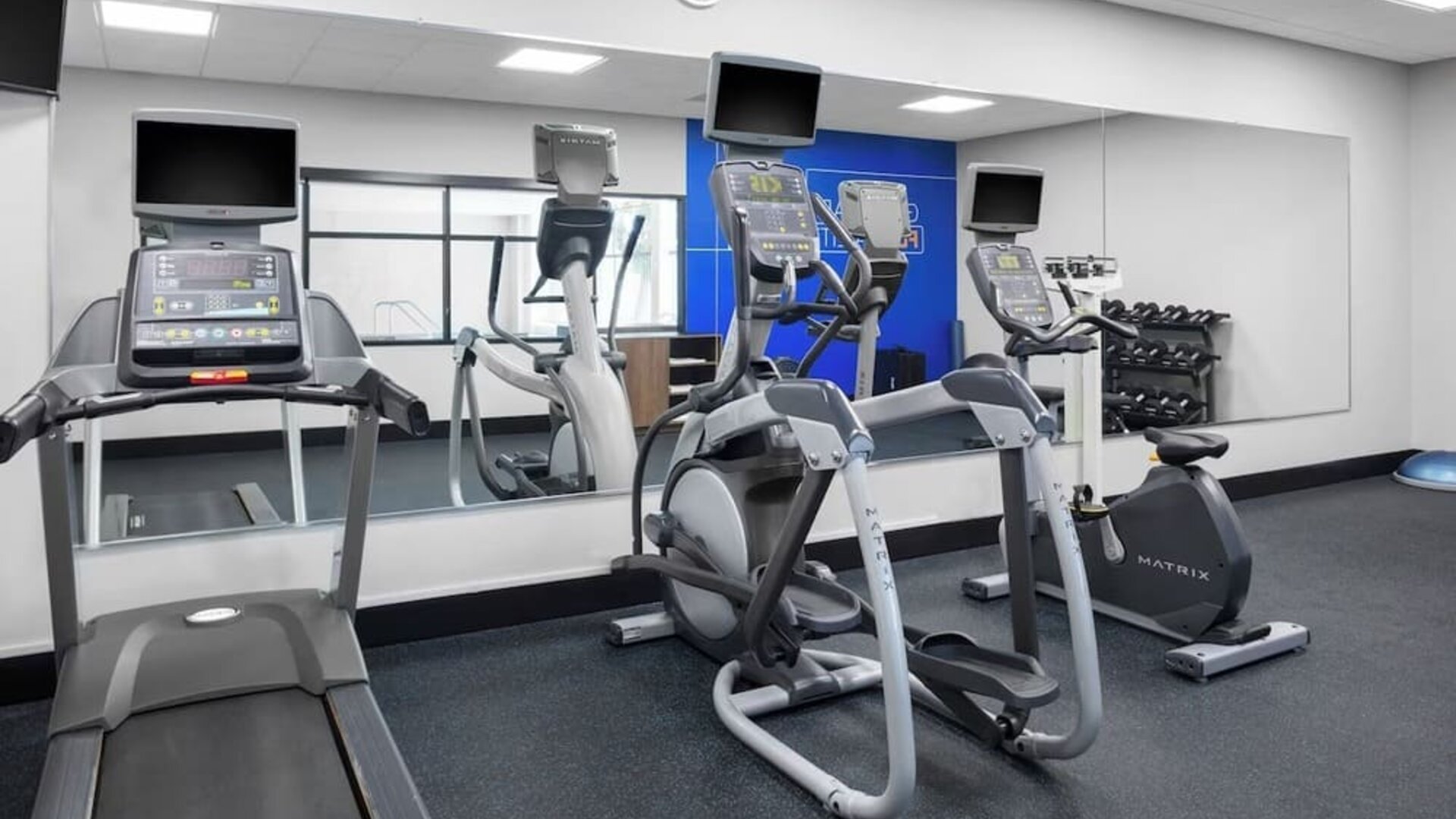 Fitness facility available at Holiday Inn Express & Suites Hermosa Beach.