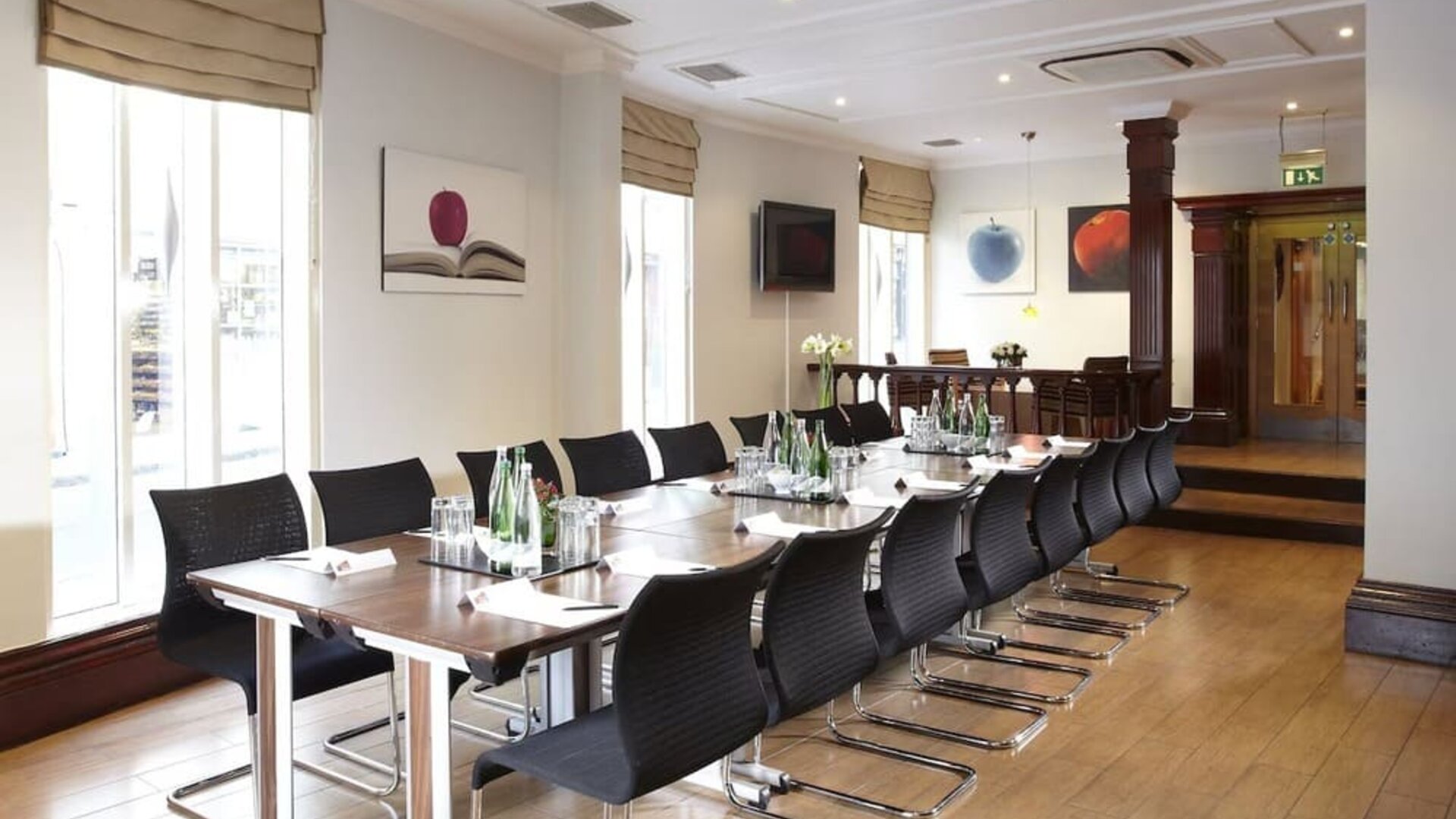 Professional meeting room at Thistle Royal Trafalgar Square.