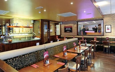 Dining area at Mercure Hotel London Paddington.