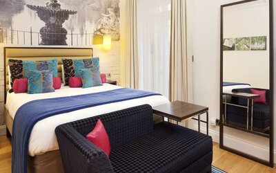 King bed at Hotel Indigo London Paddington,