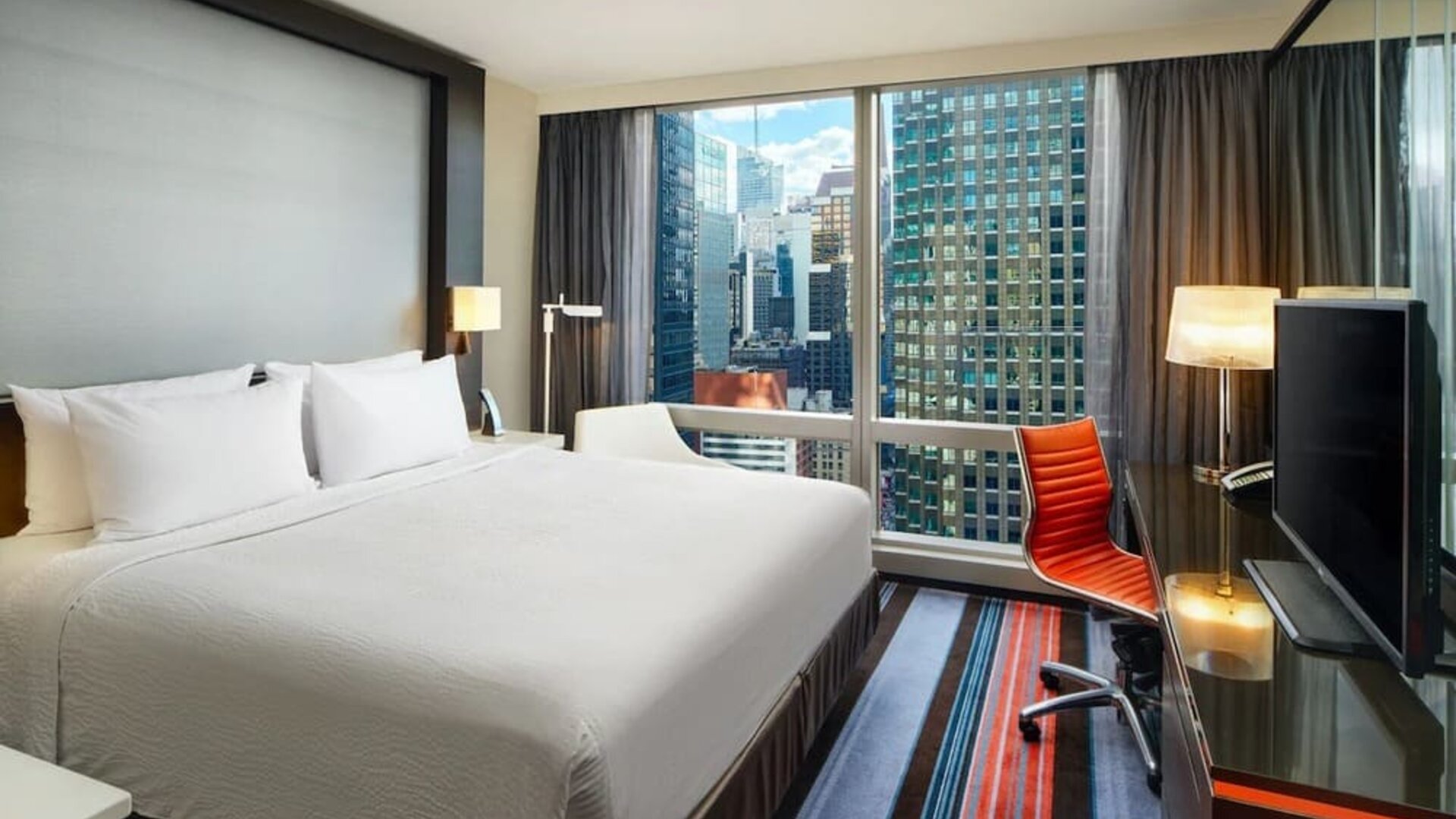 Day use room with work desk at Courtyard By Marriott New York Manhattan/Central Park.