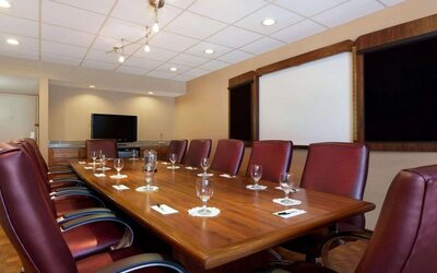 Meeting room at Radisson Akron/Fairlawn.