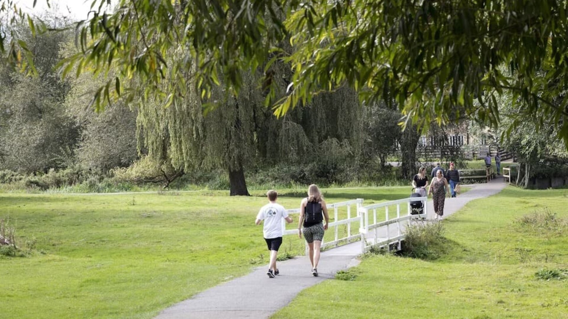 Park nearby at Graduate By Hilton Cambridge.