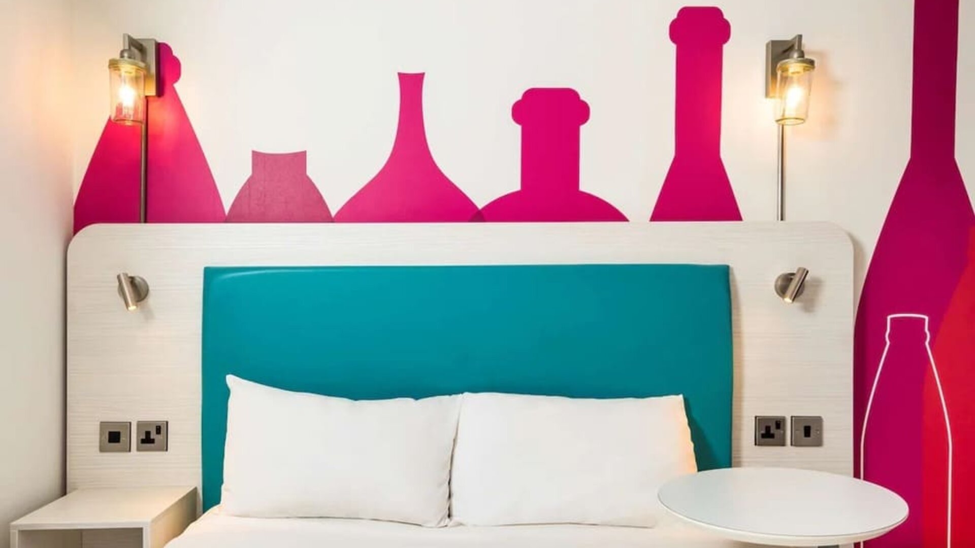 King bed at Ibis Styles Barnsley.