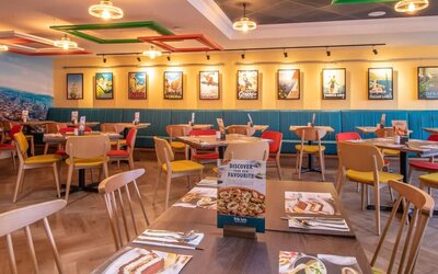 Hotel restaurant at Holiday Inn Leicester-Wigston.