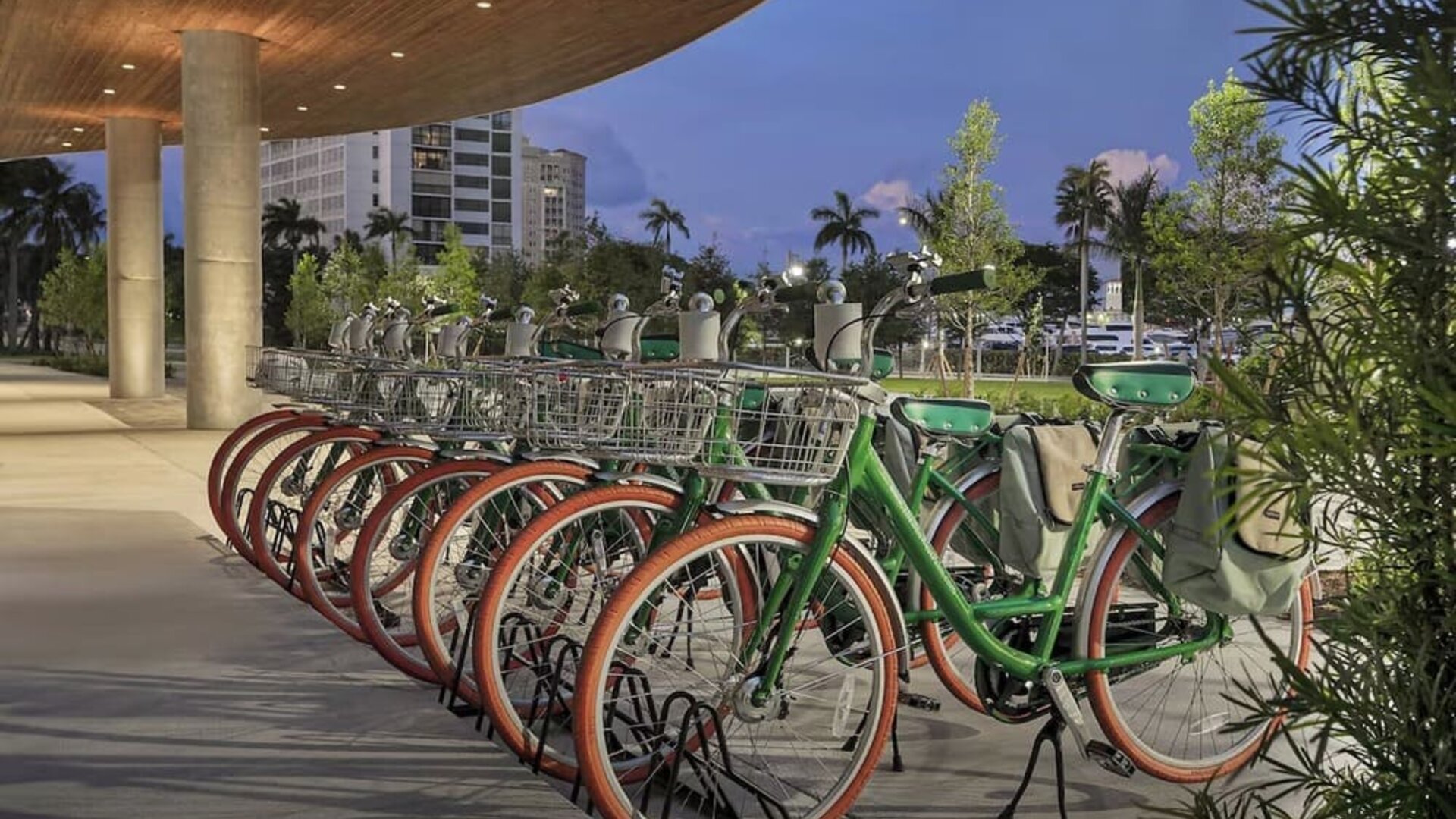 Free bicycle rentals at The Ben, Autograph Collection.