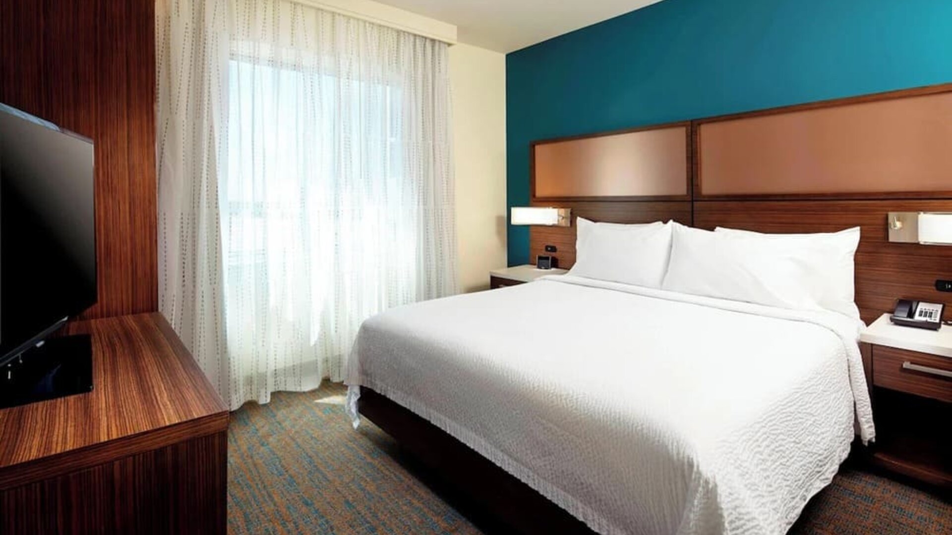 Day use room with natural light at Residence Inn Secaucus.