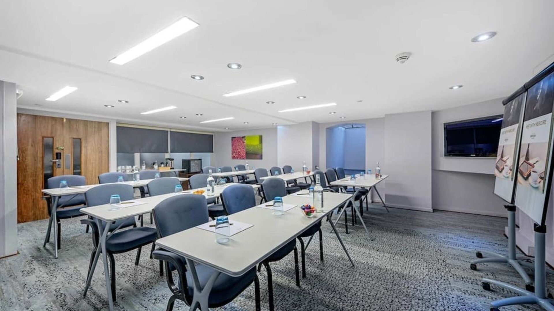 Professional meeting room at Mercure London Paddington Hotel.