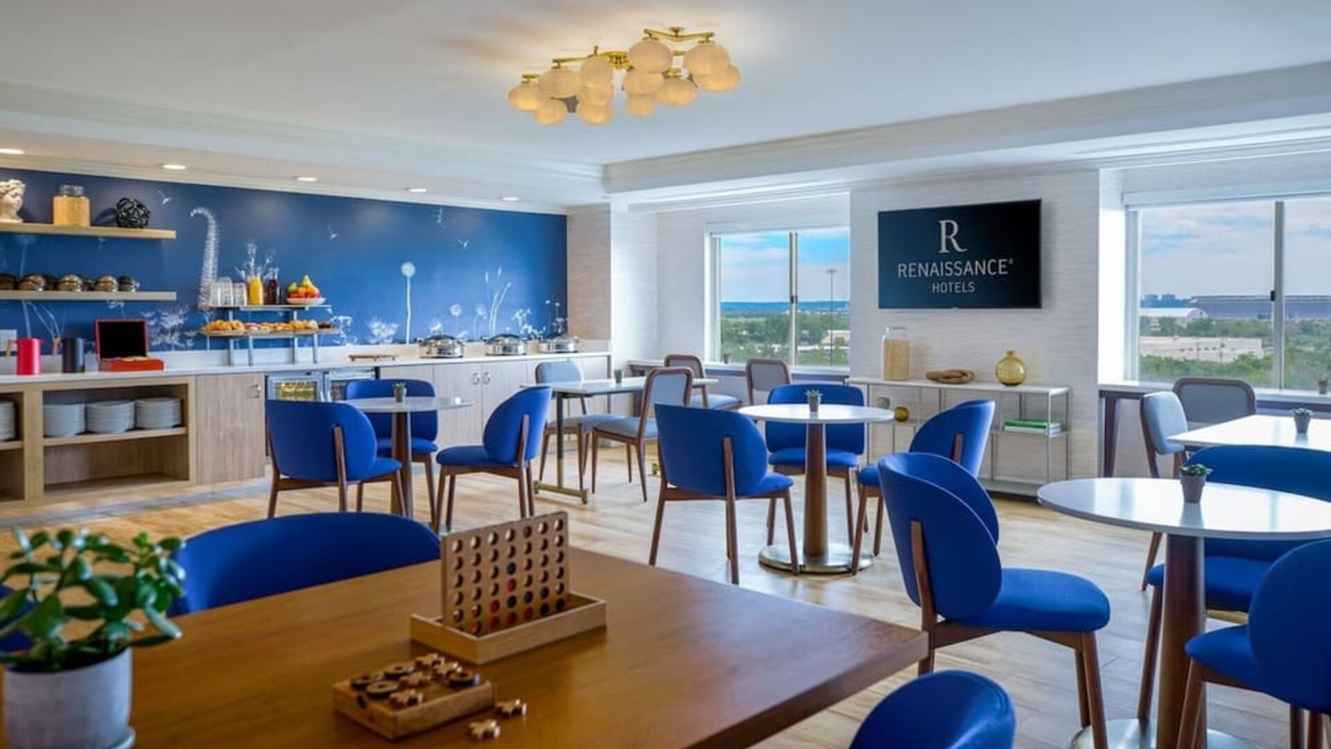 Lounge area perfect for coworking at Renaissance Meadowlands Hotel.