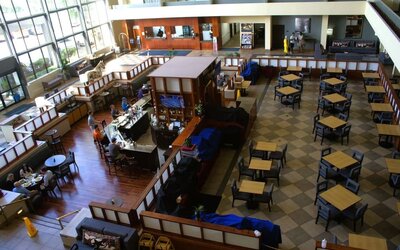 Dining area perfect for coworking at Atrium Hotel & Suites.