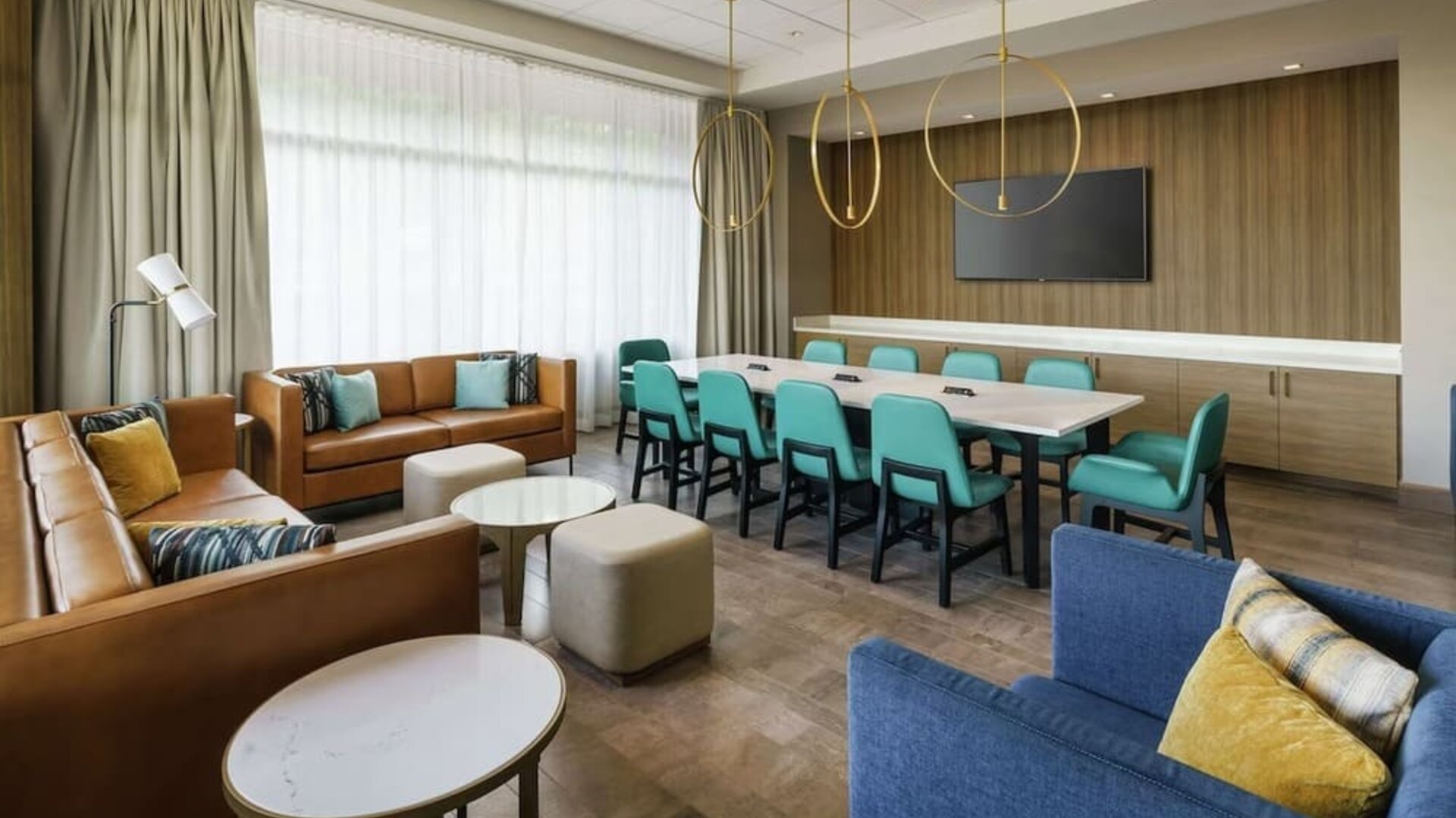 Lobby and coworking lounge at Hilton Garden Inn Sunnyvale.