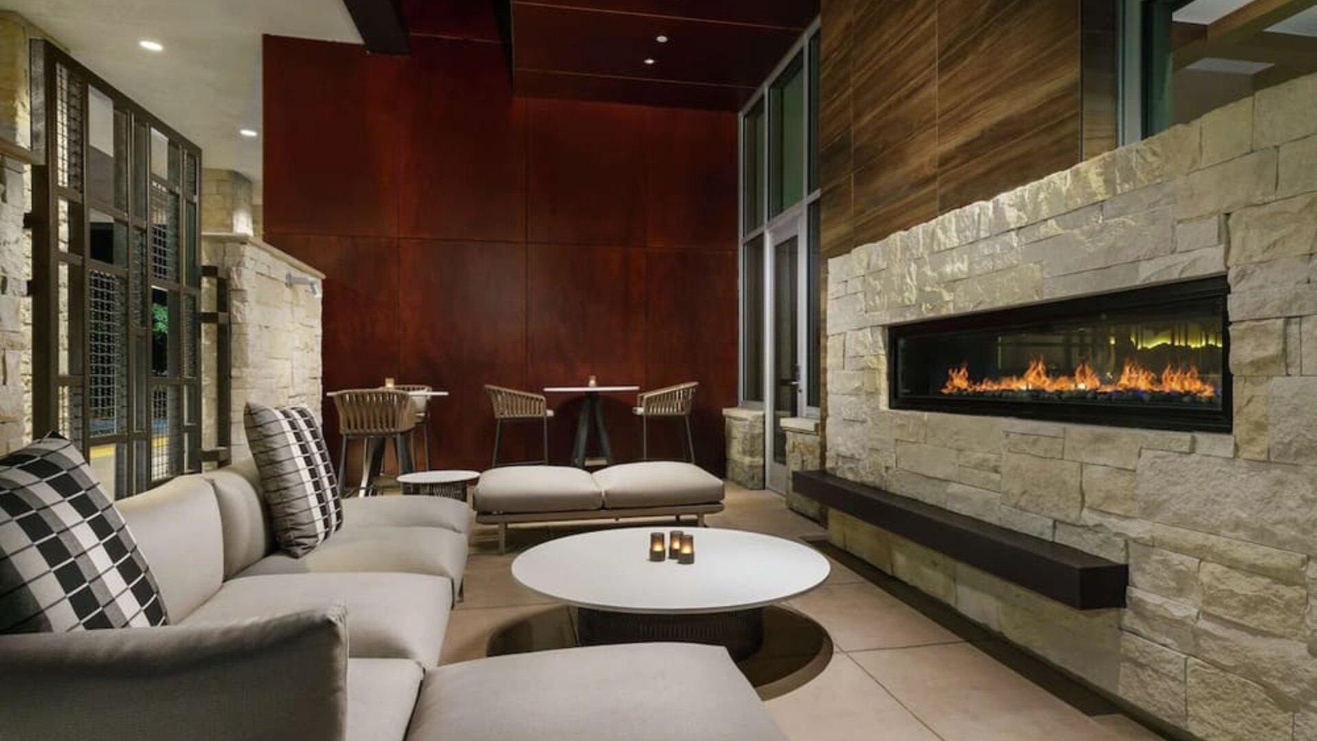 Executive lounge perfect for coworking at Hilton Garden Inn Sunnyvale.