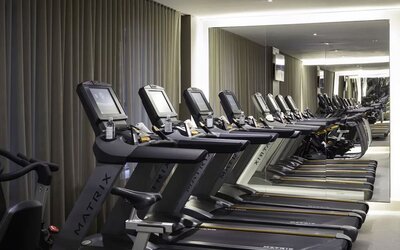 Fitness center at The Knickerbocker Hotel.