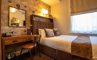 Single day use room with work desk at Mercure Nottingham City Centre Hotel.