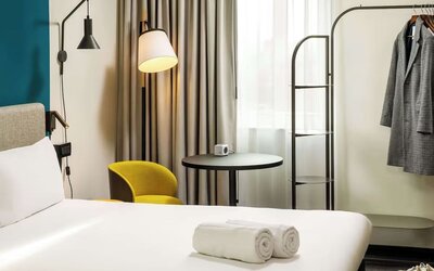 Day use room at Ibis London Blackfriars Hotel.