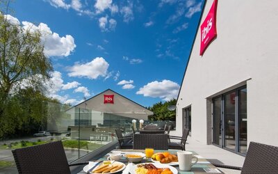 Hotel terrace with sitting area at Ibis Plymouth.